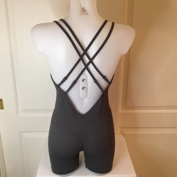 Women’s Grey Workout Strappy Back Scrunch Yoga Romper - Picture 3 of 5